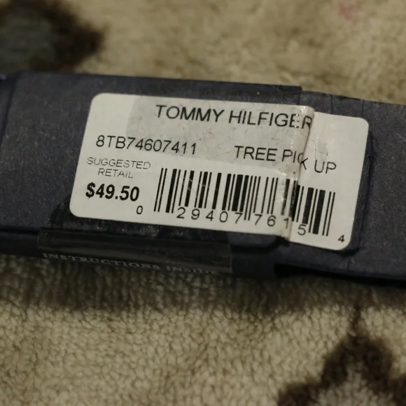 Tommy Hilfiger TBT Christmas Holiday Bow T… - Picture 5 of 6